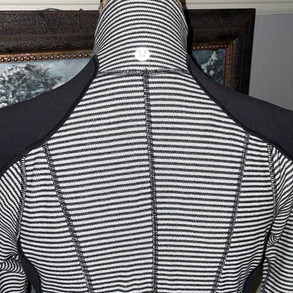 Lululemon Performance Pullover Sweater - image 5